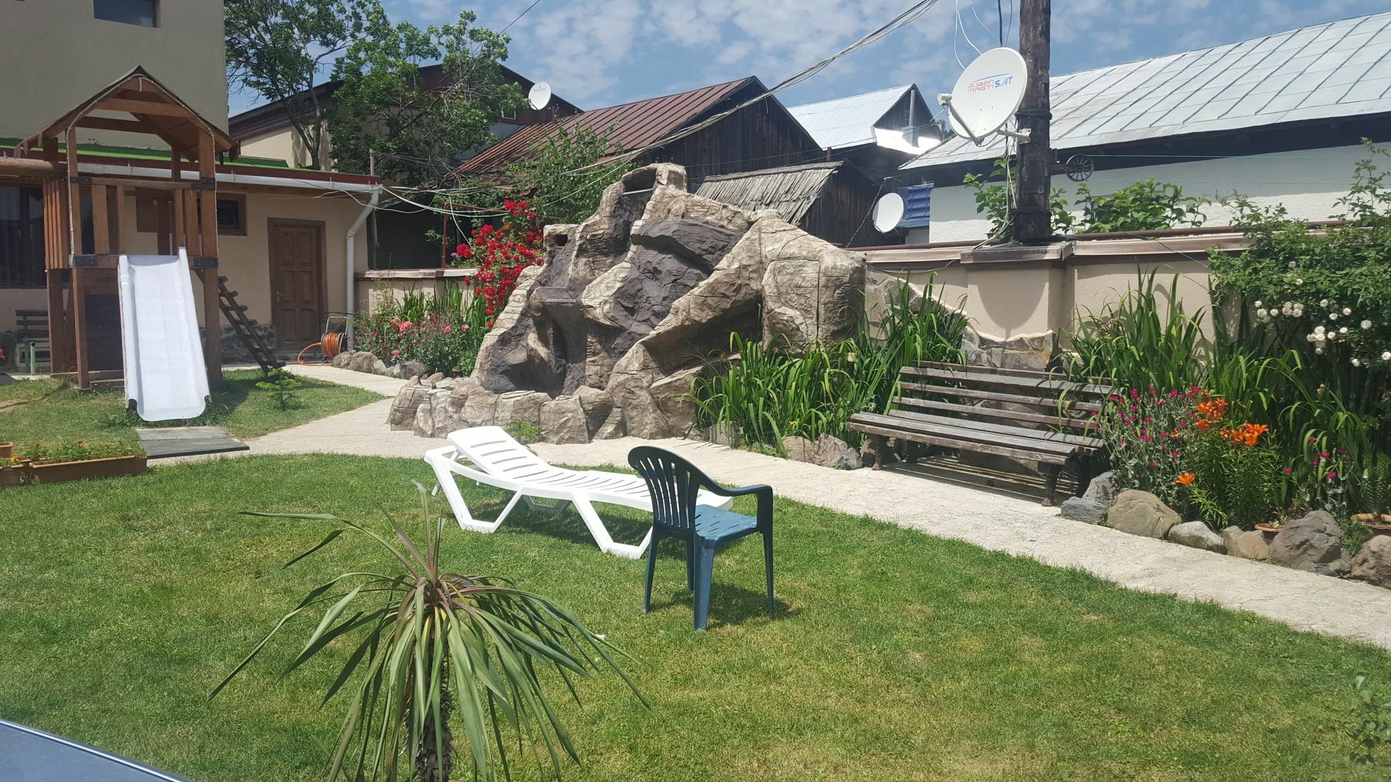 Amadeus Hotel Bakuriani Exterior photo